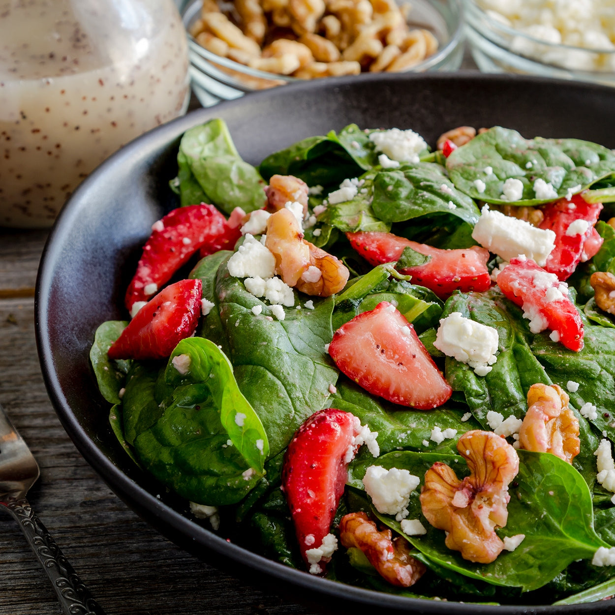 Spinach in a salad 